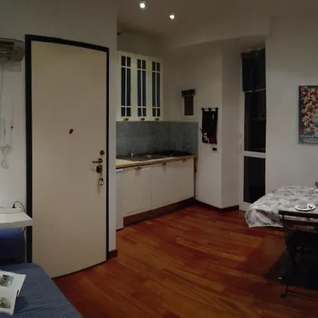 Casa Ligure Con Aria Condizionata, 6 Posti Letto * Sanremo